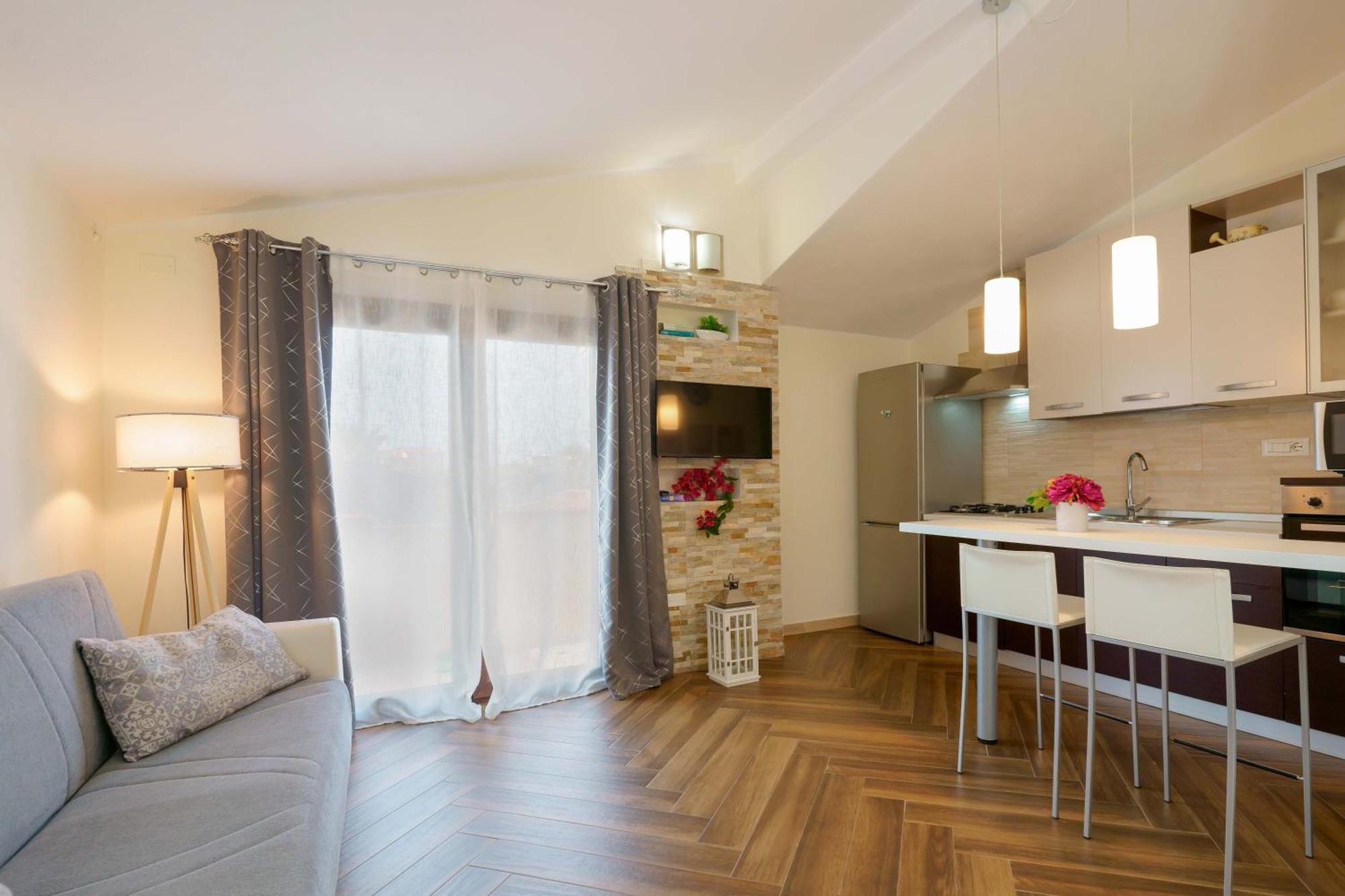 Exclusive Use Swimming Pool Available From June To September Cagliari Luaran gambar