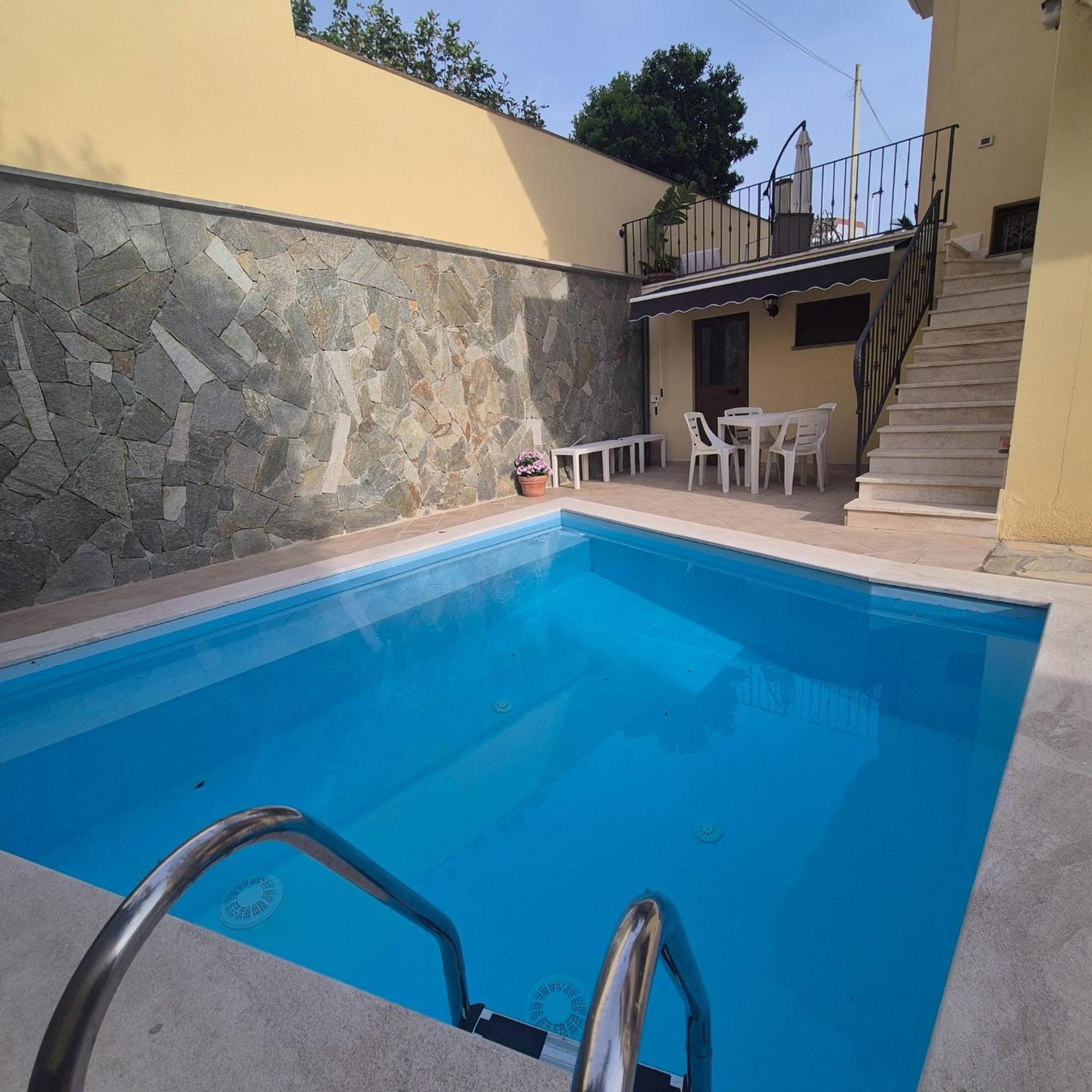 Exclusive Use Swimming Pool Available From June To September Cagliari Luaran gambar